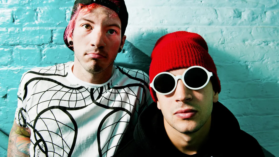Twenty One Pilots verso