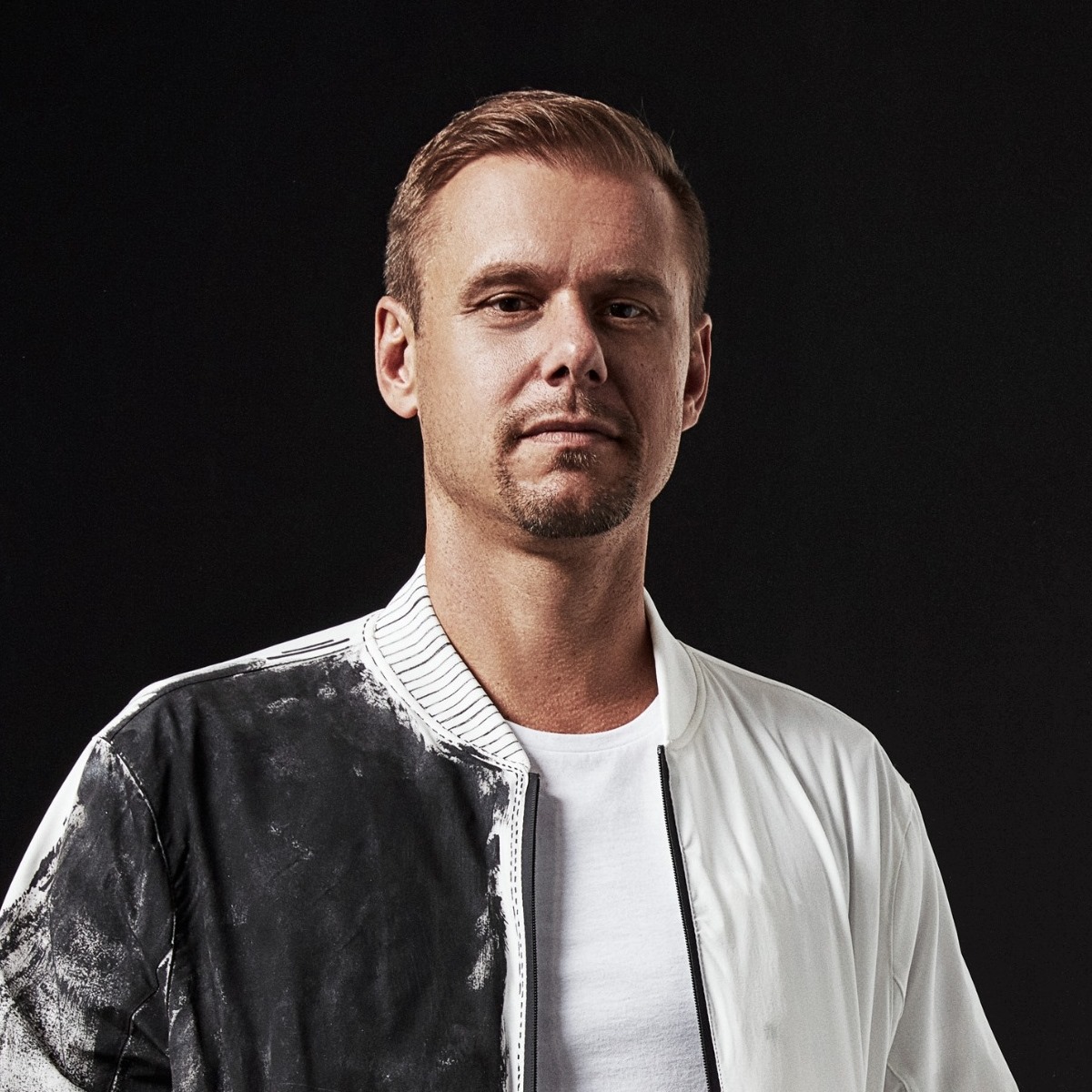 Armin van Buuren verso